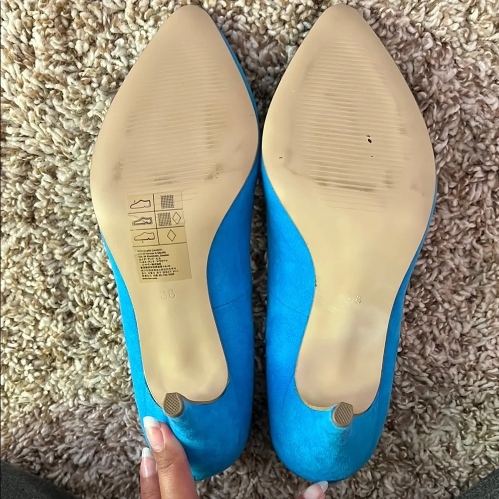 H&M Blue Heels Elegant Suede-Like Design - Picture 5 of 6